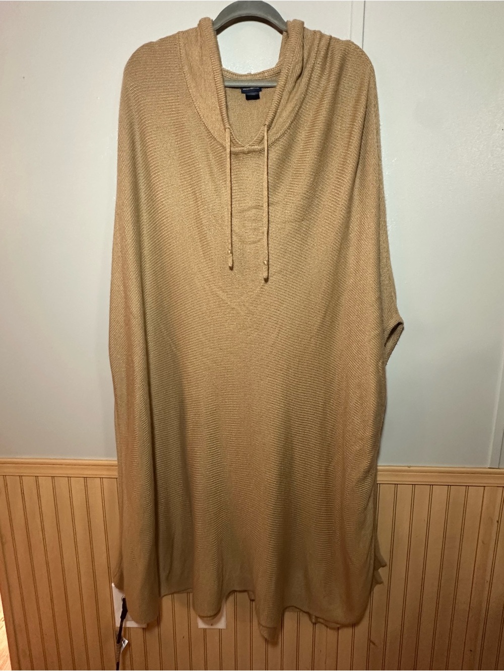 Brooks Brothers Women’s Long Hooded Knit Sweater Poncho Tan Boho Cozy Layered